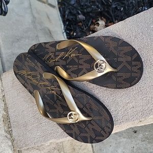 Michael Kors Flip Flops size 9